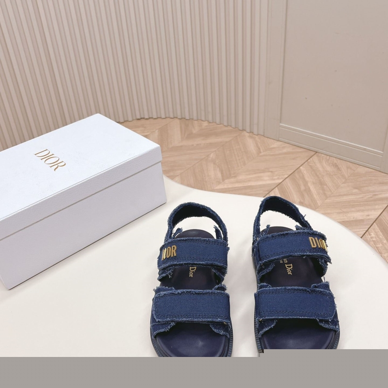 ch**an D*or sandals
